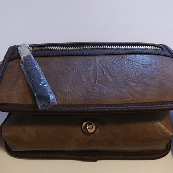 HANDBAG REPUBLIC VEGAN CROSSBODY BAG - Picture 5 of 8